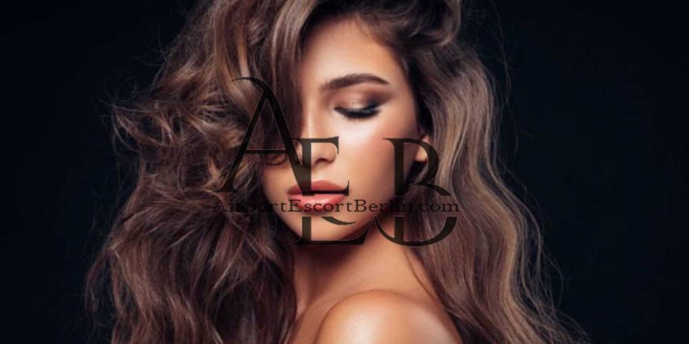 Brunette Escorts in Berlin