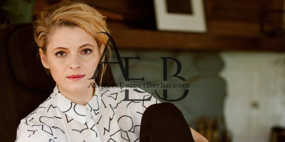 Short Haired Escort Girls in Berlin