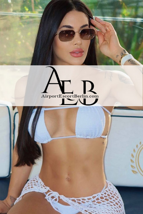 Tattoos Escort Girl in Berlin