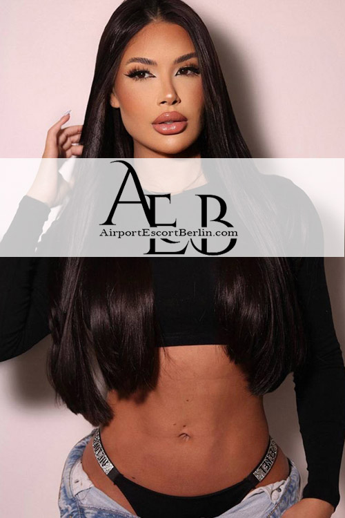 Tattoos Escort Girl in Berlin