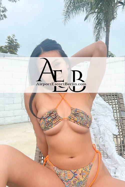 Deep Throat Escort Girl In Berlin