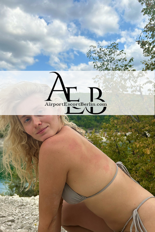Selfie Escort Girl In Berlin